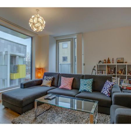 Stylish And Charming Apt For Up To 4, Manchester Apartment Exterior photo