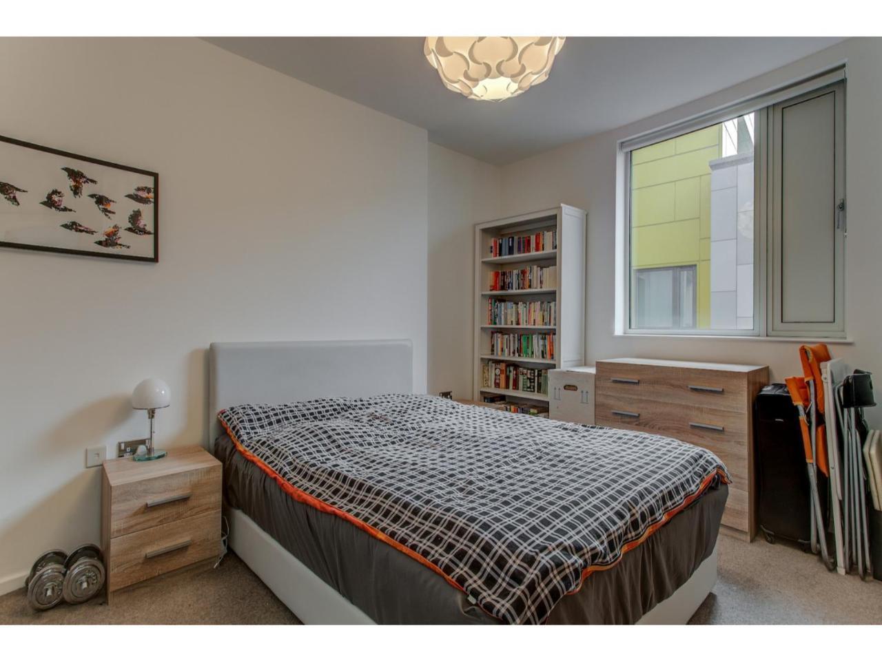 Stylish And Charming Apt For Up To 4, Manchester Apartment Exterior photo